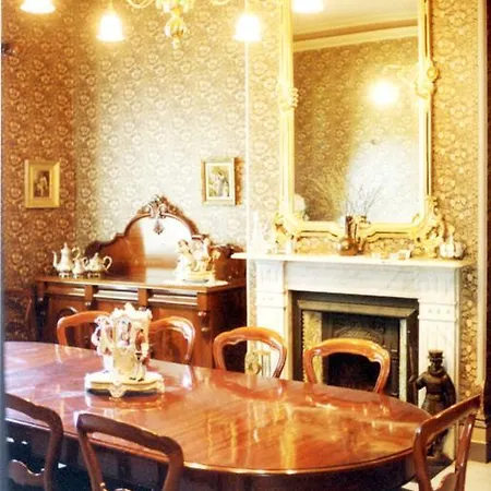 Merton Manor Exclusive B&B-2